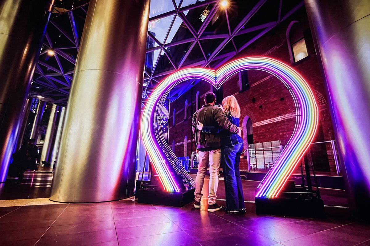 Rialto Aglow: A Neon Winter Wonderland — 2